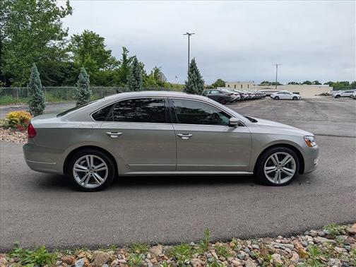 Silver 2013 Volkswagen Passat 2.0 TDI SEL Premium