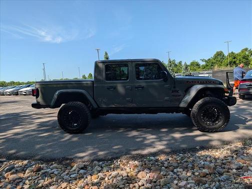 Gray Metallic 2023 Jeep Gladiator Mojave