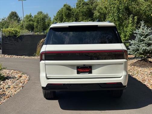 2025 Lincoln Navigator L Reserve