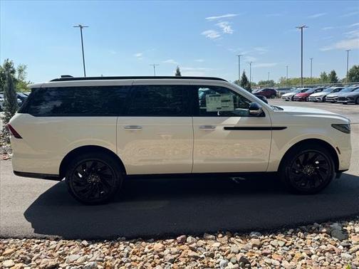 2025 Lincoln Navigator L Reserve