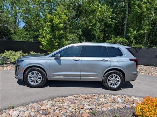 Silver Argent 2023 Cadillac XT6 Luxury AWD