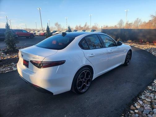 2024 Alfa Romeo Giulia Veloce