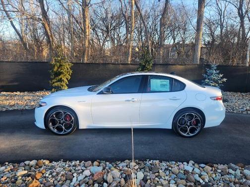 2024 Alfa Romeo Giulia Veloce