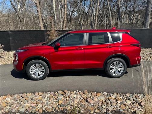 2025 Mitsubishi Outlander ES