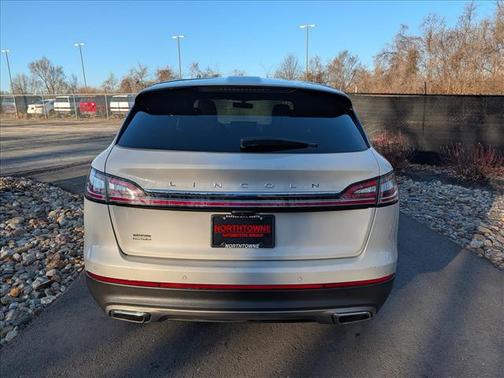 2022 Lincoln Nautilus Reserve