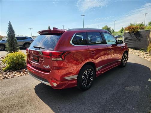 2018 Mitsubishi Outlander PHEV GT