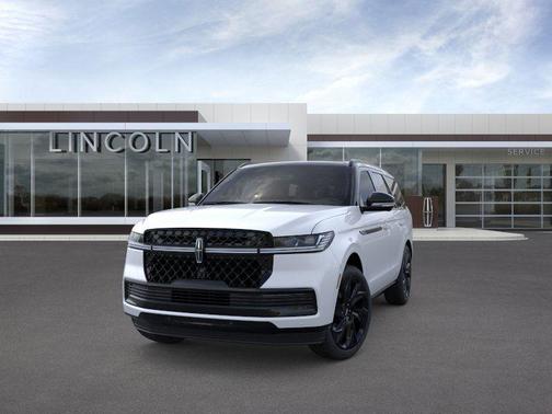 Crystal White Metallic 2026 Lincoln Navigator Black Label
