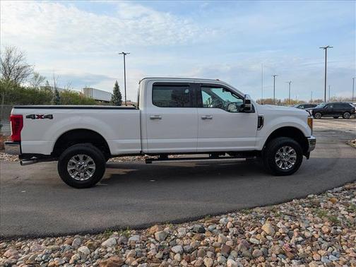 Oxford White 2017 Ford F-350 Lariat Super Duty