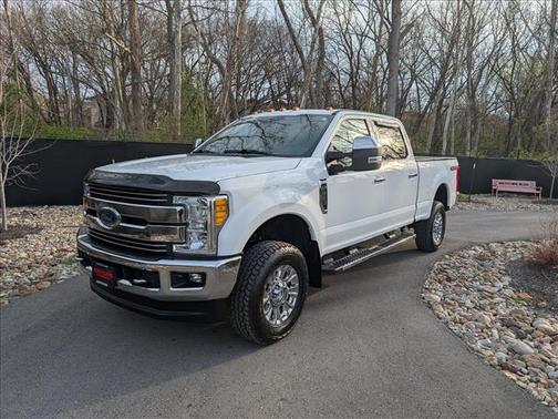 Oxford White 2017 Ford F-350 Lariat Super Duty