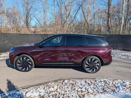 2024 Lincoln Nautilus Reserve