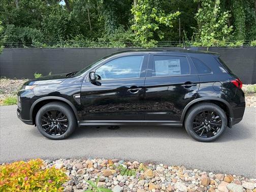 Labrador Black Pearl 2026 Mitsubishi Outlander Sport 2.0 LE