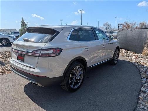 2022 Lincoln Nautilus Reserve