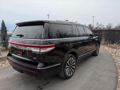 2023 Lincoln Navigator L Reserve