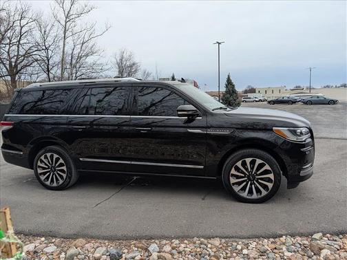 2023 Lincoln Navigator L Reserve