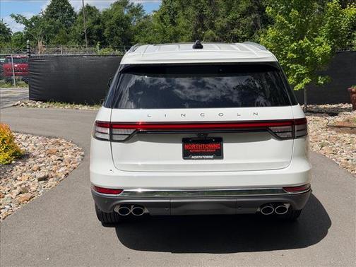 Pristine White 2026 Lincoln Aviator Premiere