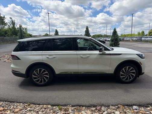 Pristine White 2026 Lincoln Aviator Premiere