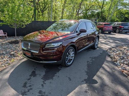 Burgundy Velvet 2023 Lincoln Nautilus Reserve