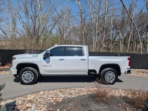 2022 Chevrolet Silverado 2500 High Country