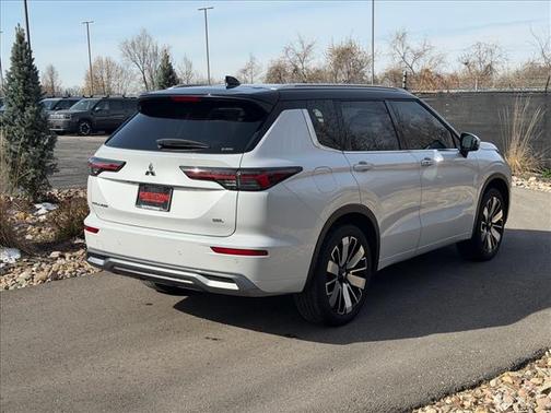 2025 Mitsubishi Outlander SEL