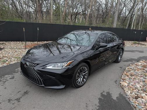 Black 2024 Lexus ES 350 Luxury