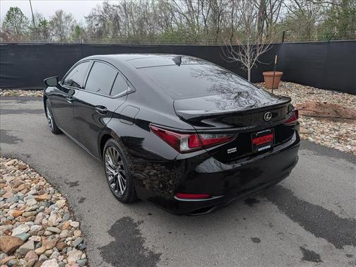 Black 2024 Lexus ES 350 Luxury
