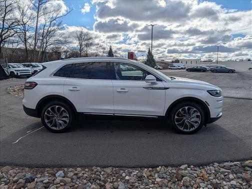 2022 Lincoln Nautilus Reserve