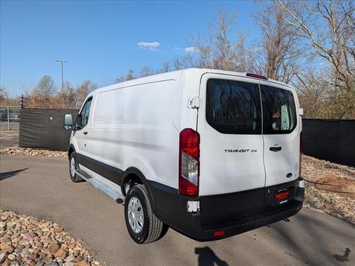 2024 Ford Transit-250 