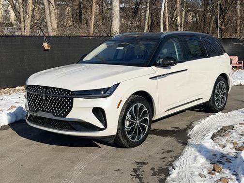 2026 Lincoln Nautilus Reserve