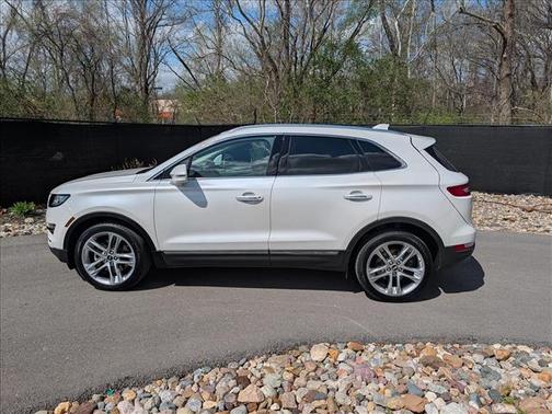 White Platinum Tri-Coat Metallic 2019 Lincoln MKC Reserve