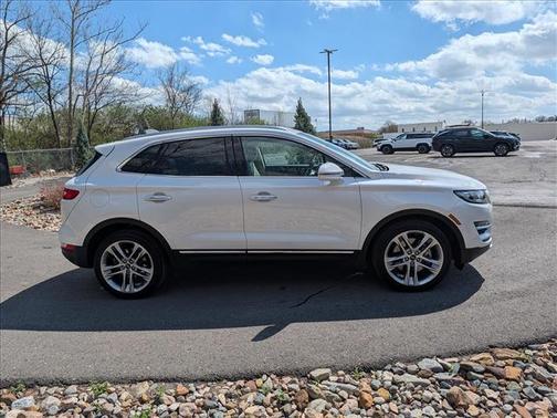 White Platinum Tri-Coat Metallic 2019 Lincoln MKC Reserve