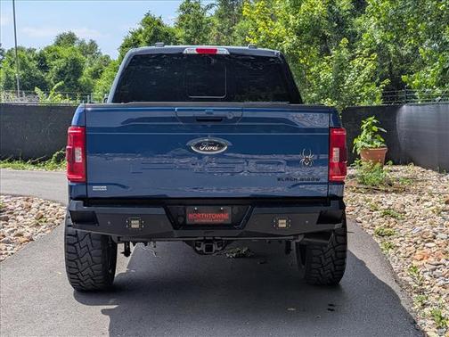 Blue 2022 Ford F-150 XLT