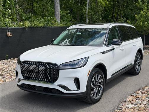 Pristine White 2026 Lincoln Aviator Premiere