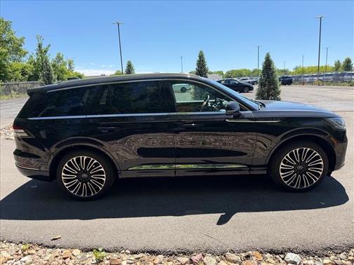 Infinite Black Metallic 2026 Lincoln Aviator Black Label AWD