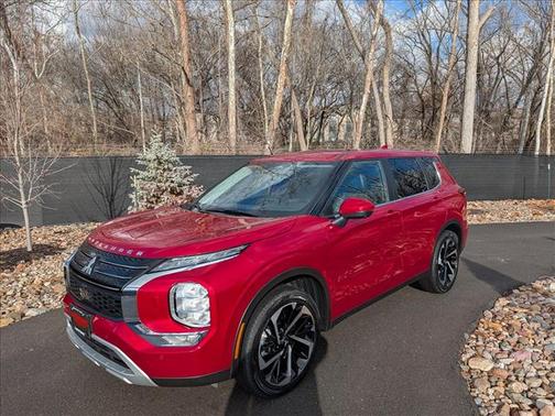 2024 Mitsubishi Outlander SE