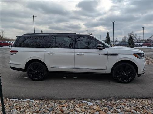 2023 Lincoln Navigator L Black Label