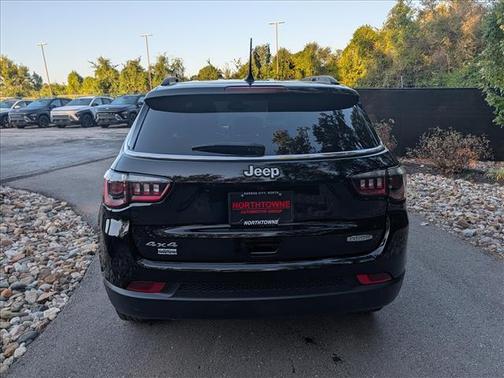 Black 2024 Jeep Compass Latitude