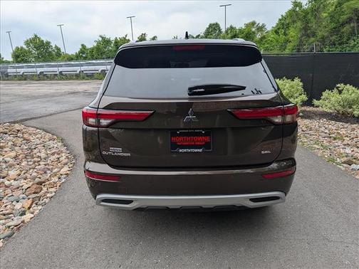 Bronze 2024 Mitsubishi Outlander SEL