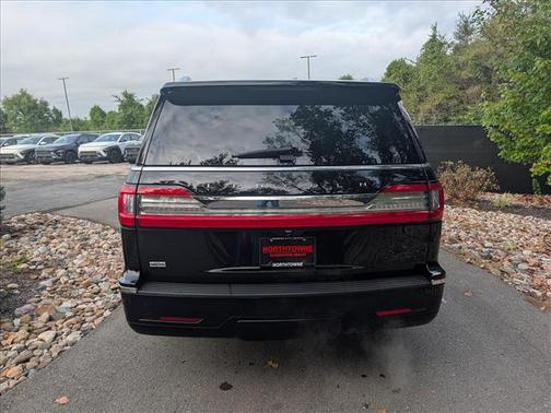 Black Velvet 2018 Lincoln Navigator L Select