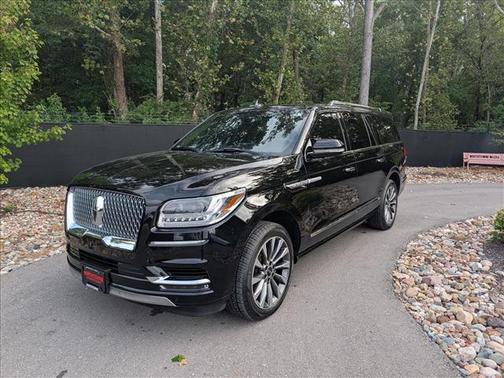 Black Velvet 2018 Lincoln Navigator L Select