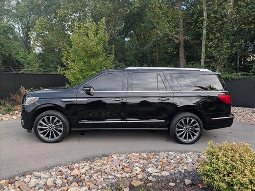 Black Velvet 2018 Lincoln Navigator L Select