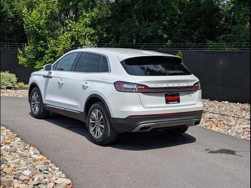 2020 Lincoln Nautilus Standard