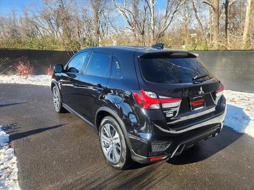 2024 Mitsubishi Outlander Sport ES