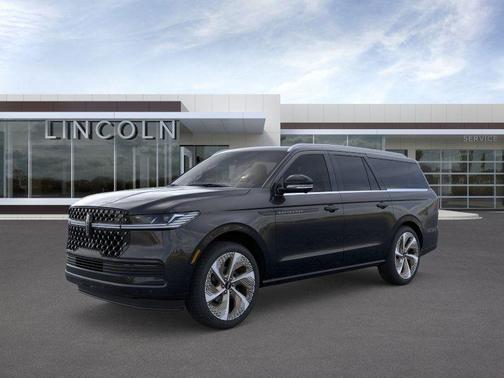 Infinite Black Metallic 2026 Lincoln Navigator L Black Label