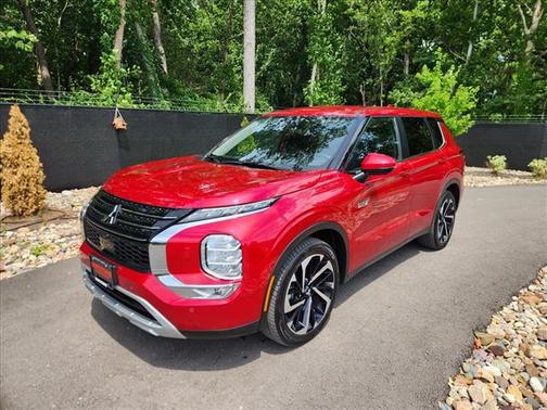 2024 Mitsubishi Outlander PHEV SE