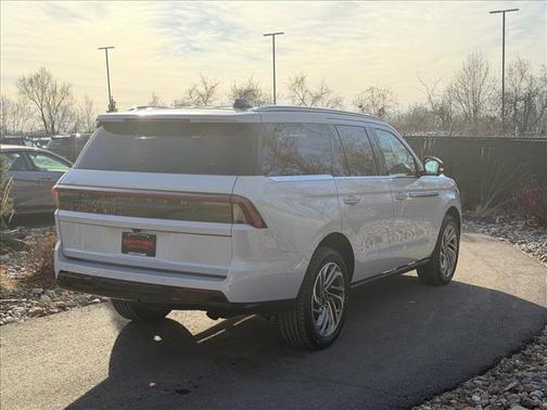 2026 Lincoln Navigator Reserve