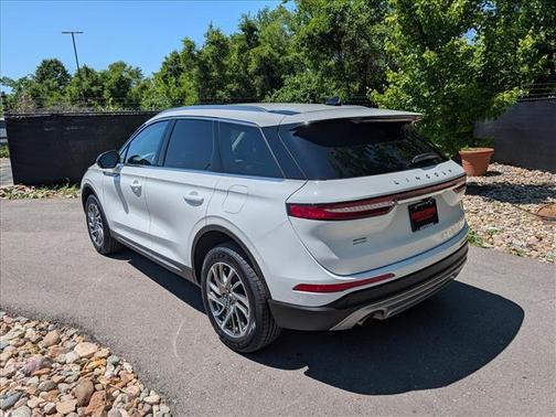 Pristine White 2022 Lincoln Corsair Standard