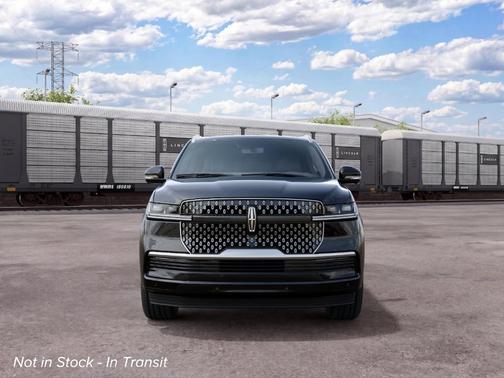 Infinite Black Metallic 2027 Lincoln Navigator Reserve