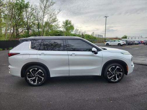 2024 Mitsubishi Outlander SEL