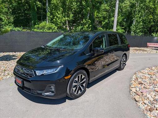 Black Metallic 2025 Honda Odyssey EX-L