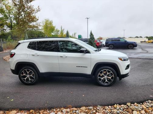 2024 Jeep Compass Latitude